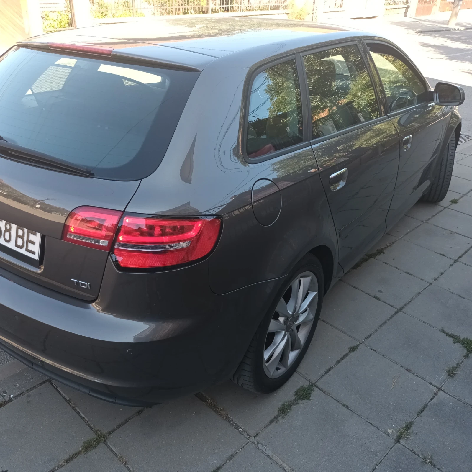 Audi A3 1.6 TDI  - изображение 6