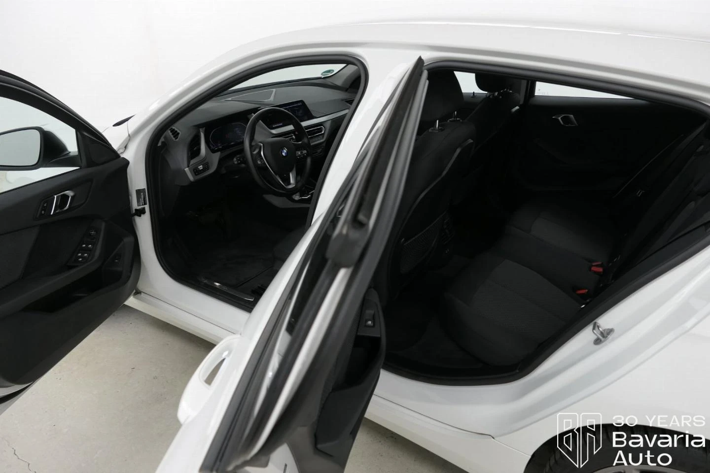 BMW 120 i Steptronic Advantage - изображение 5