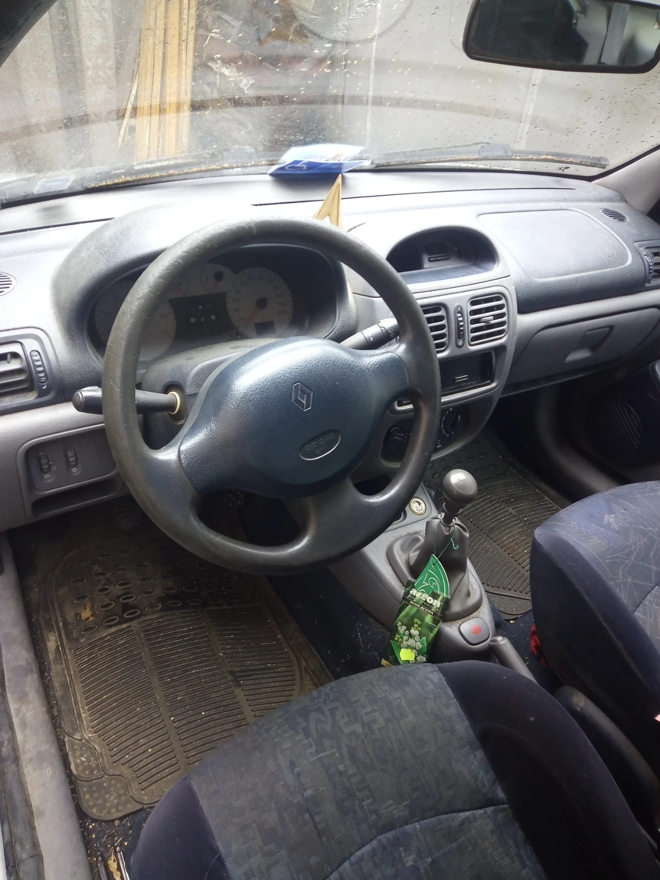 Renault Clio  - изображение 7