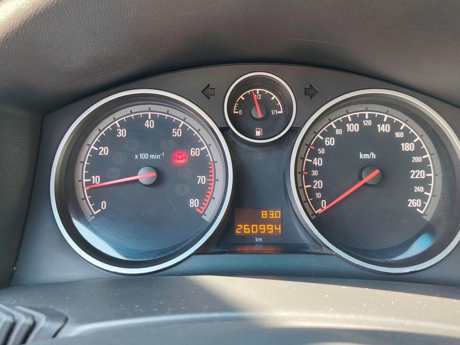 Opel Astra лимузина, снимка 7 - Автомобили и джипове - 53768007