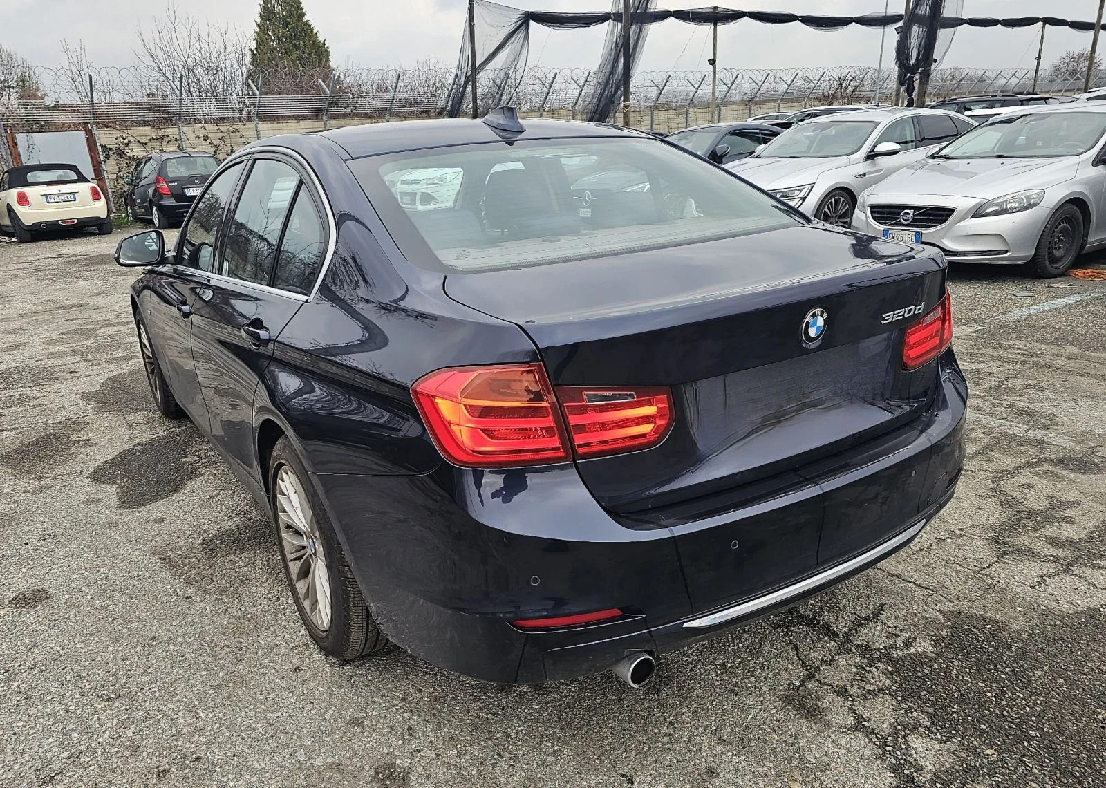 BMW 320 Luxury , снимка 6 - Автомобили и джипове - 53865999
