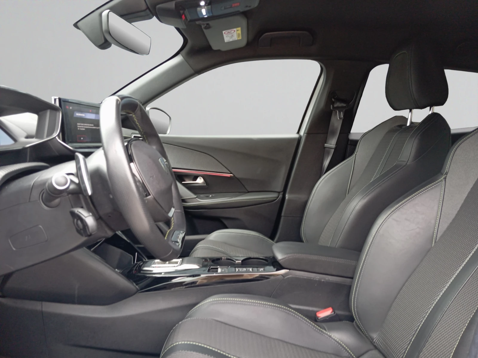 Peugeot 2008 GT 1.2 PureTech 130 EAT8 EURO 6.4, снимка 11 - Автомобили и джипове - 54027781