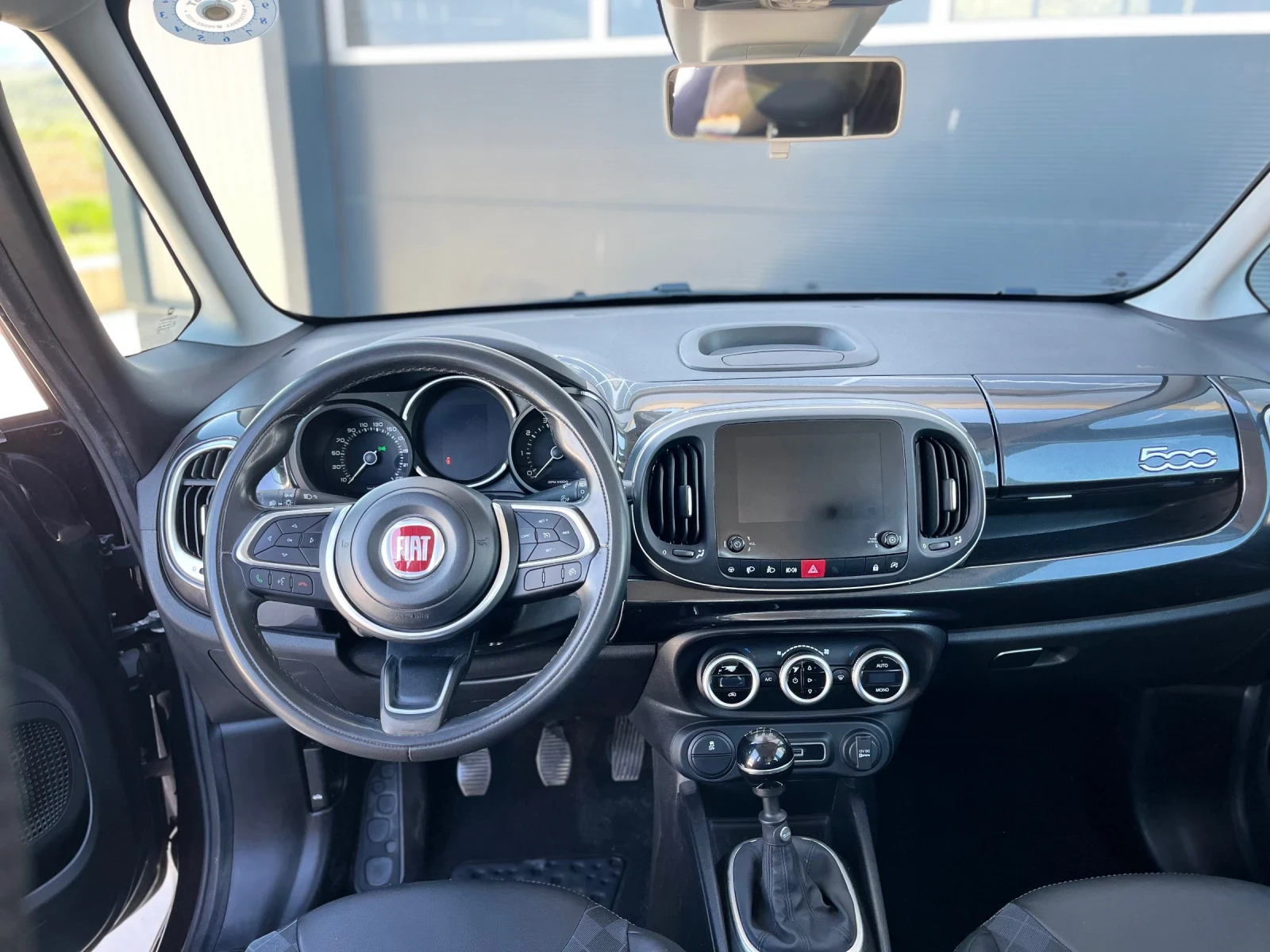 Fiat 500L 1.6d, снимка 9 - Автомобили и джипове - 54269068