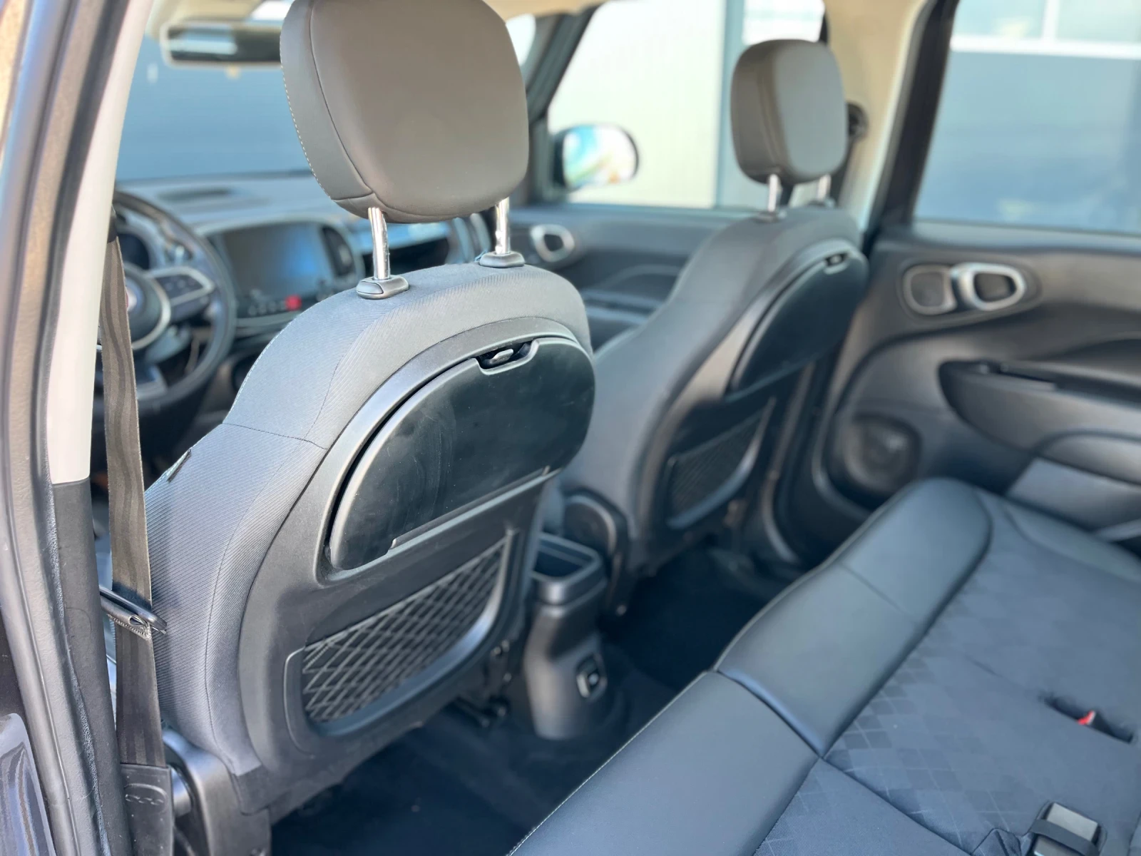 Fiat 500L 1.6d, снимка 8 - Автомобили и джипове - 54269068