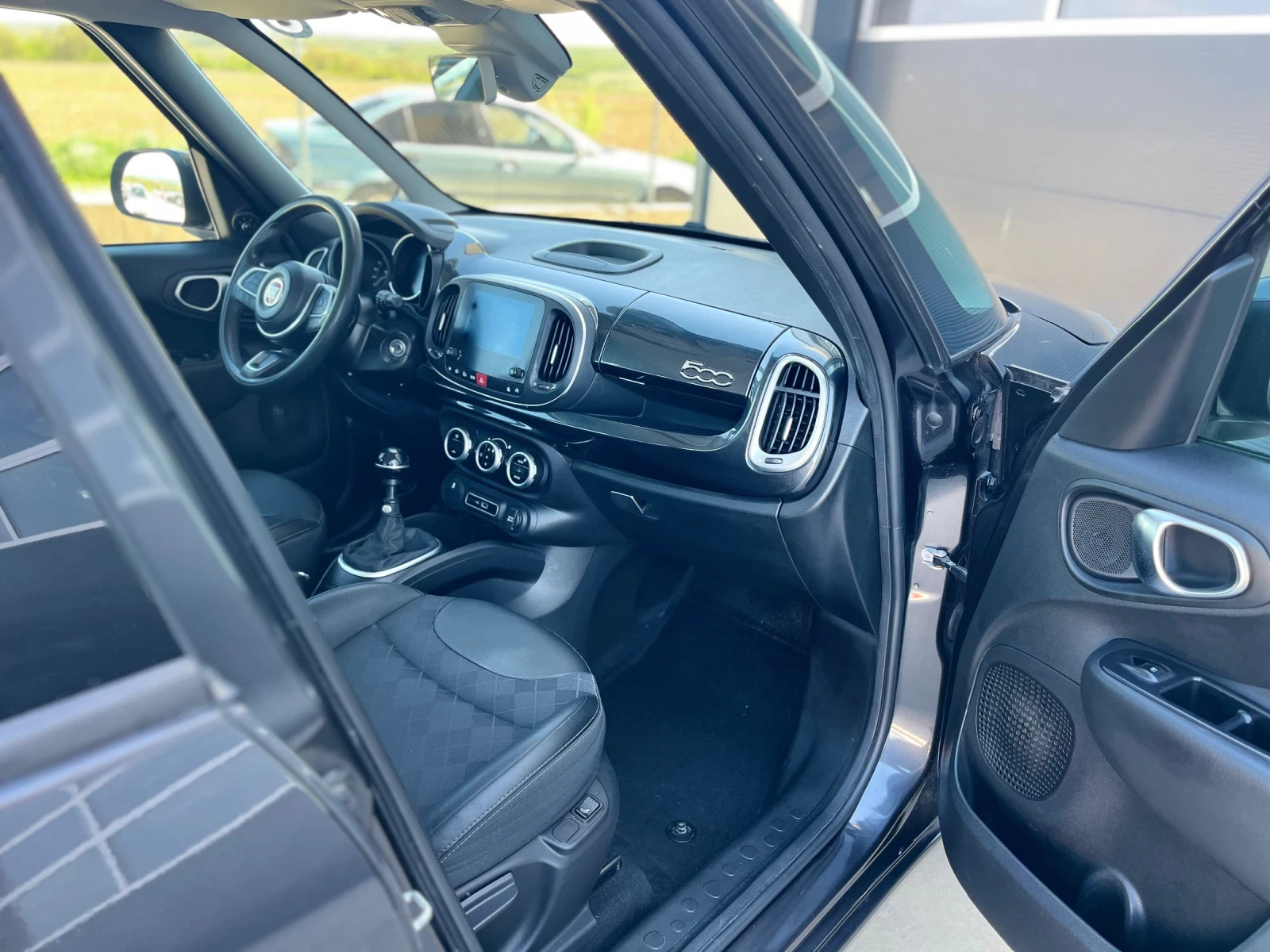 Fiat 500L 1.6d, снимка 11 - Автомобили и джипове - 54269068