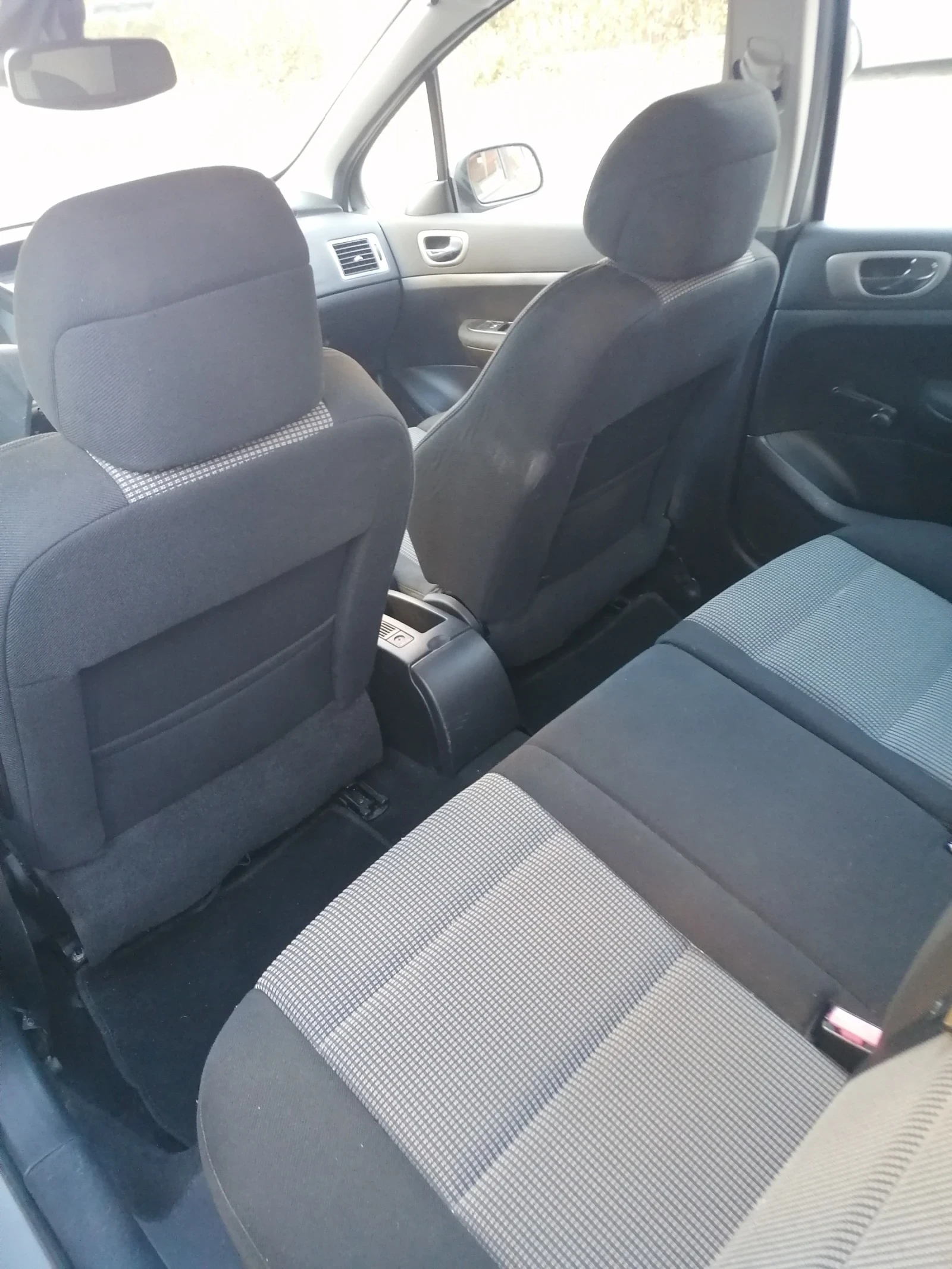 Peugeot 307 1.6 HDI, снимка 8 - Автомобили и джипове - 54817806