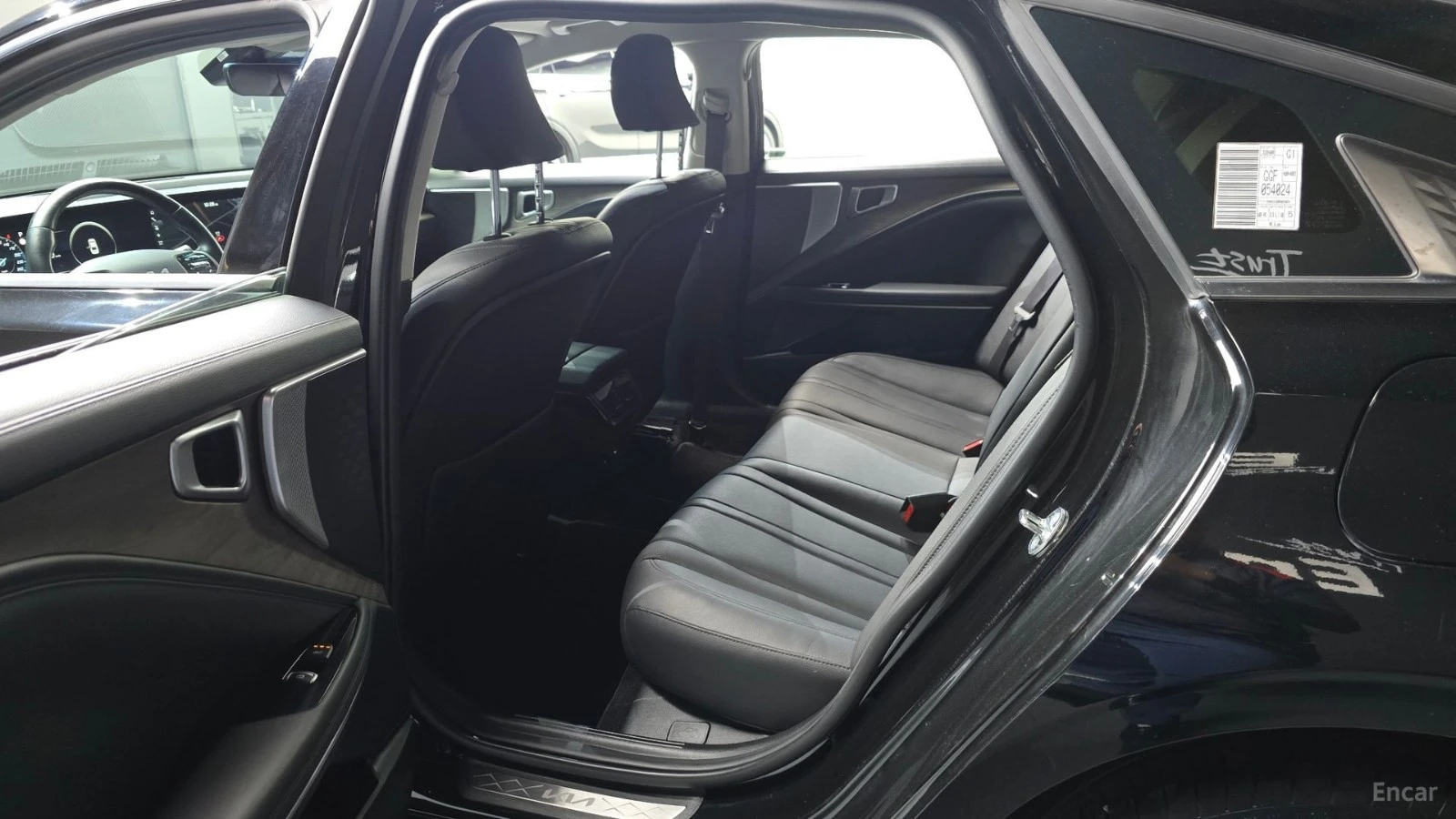 Kia K8 2WD Noblesse Light* КОЖА* ОБДУХВ* НАВИ* КАМЕРА, снимка 9 - Автомобили и джипове - 55513718