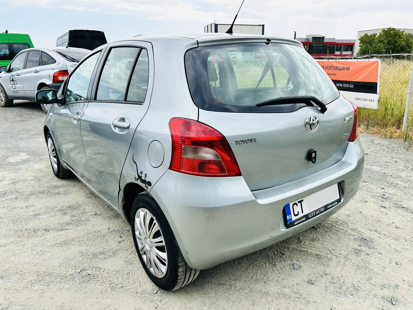 Toyota Yaris 1.0i* LPG* Klima, снимка 3 - Автомобили и джипове - 55927801