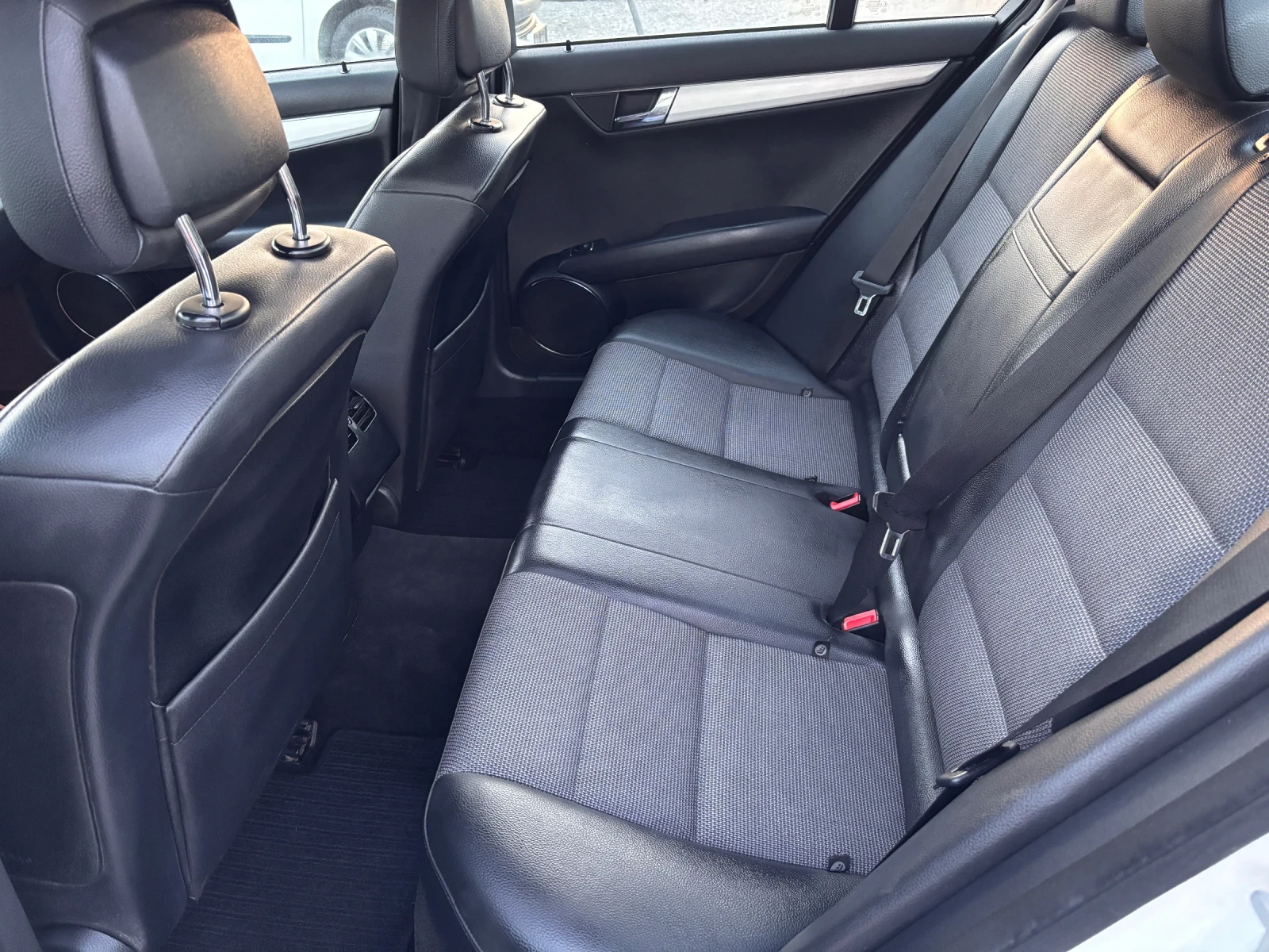 Mercedes-Benz C 200 CDI AVANTGARDE , снимка 11 - Автомобили и джипове - 56088235