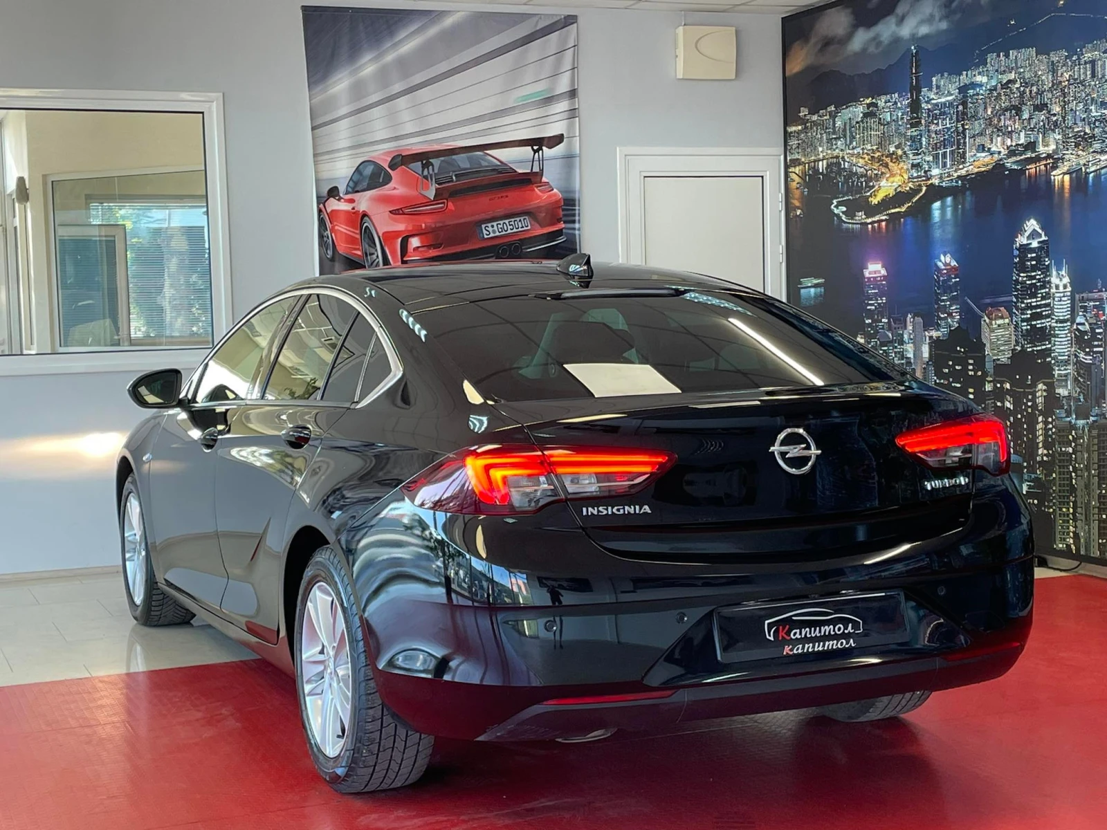 Opel Insignia Grand Sport 1.6CDTI 136, снимка 4 - Автомобили и джипове - 56119748
