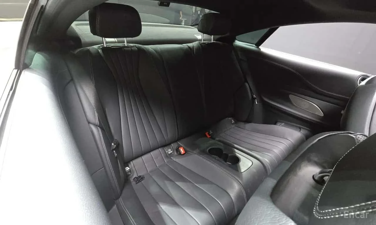 Mercedes-Benz E 300 d * 4MATIC Coupe * Facelift * Обдухване * 360 * , снимка 11 - Автомобили и джипове - 56217576