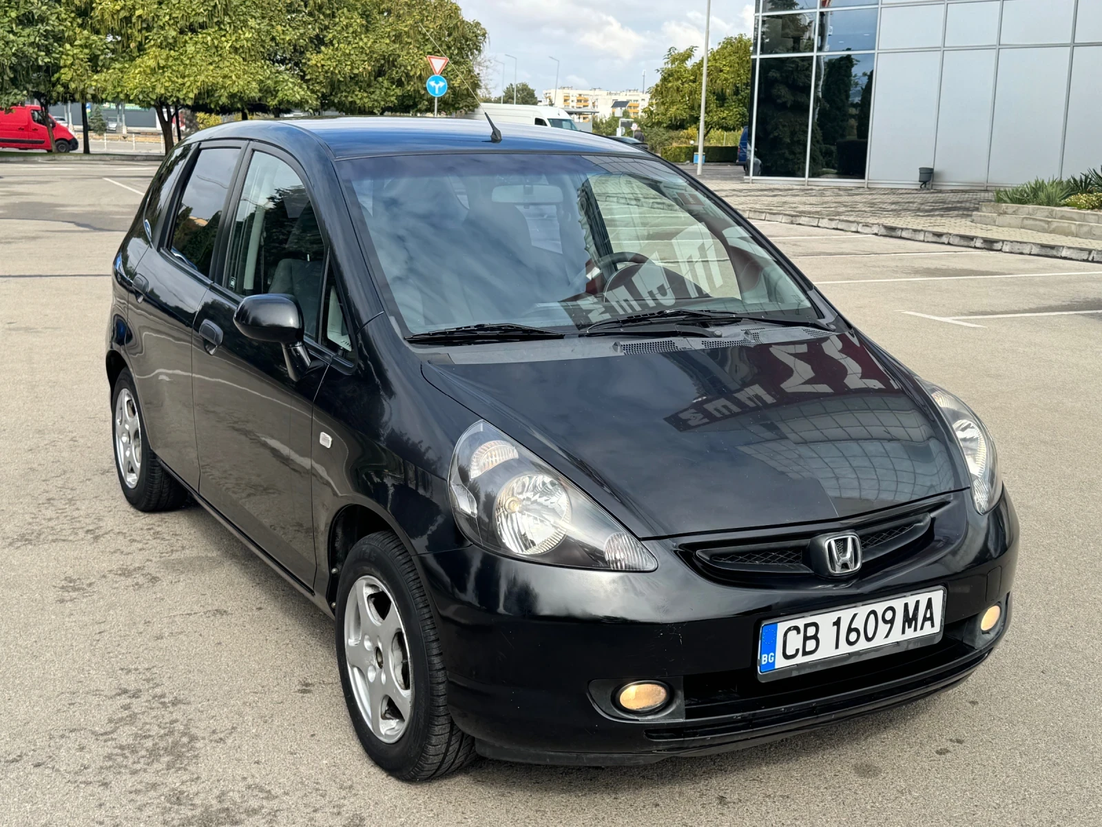 Honda Jazz, снимка 3 - Автомобили и джипове - 56244658