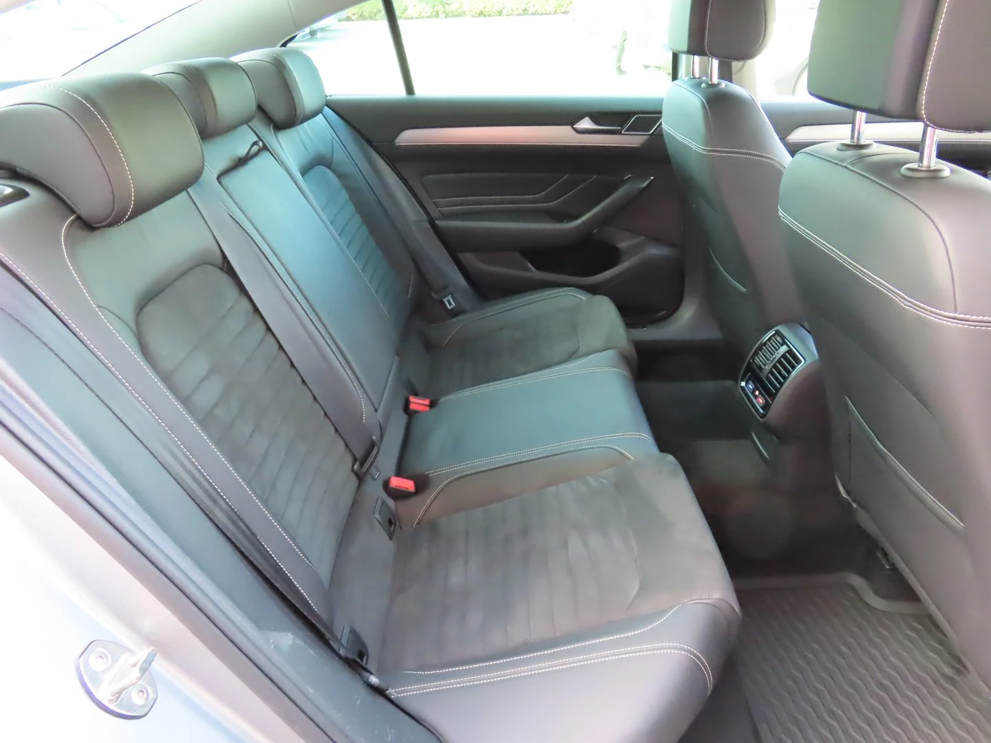 VW Passat, снимка 7 - Автомобили и джипове - 56421415
