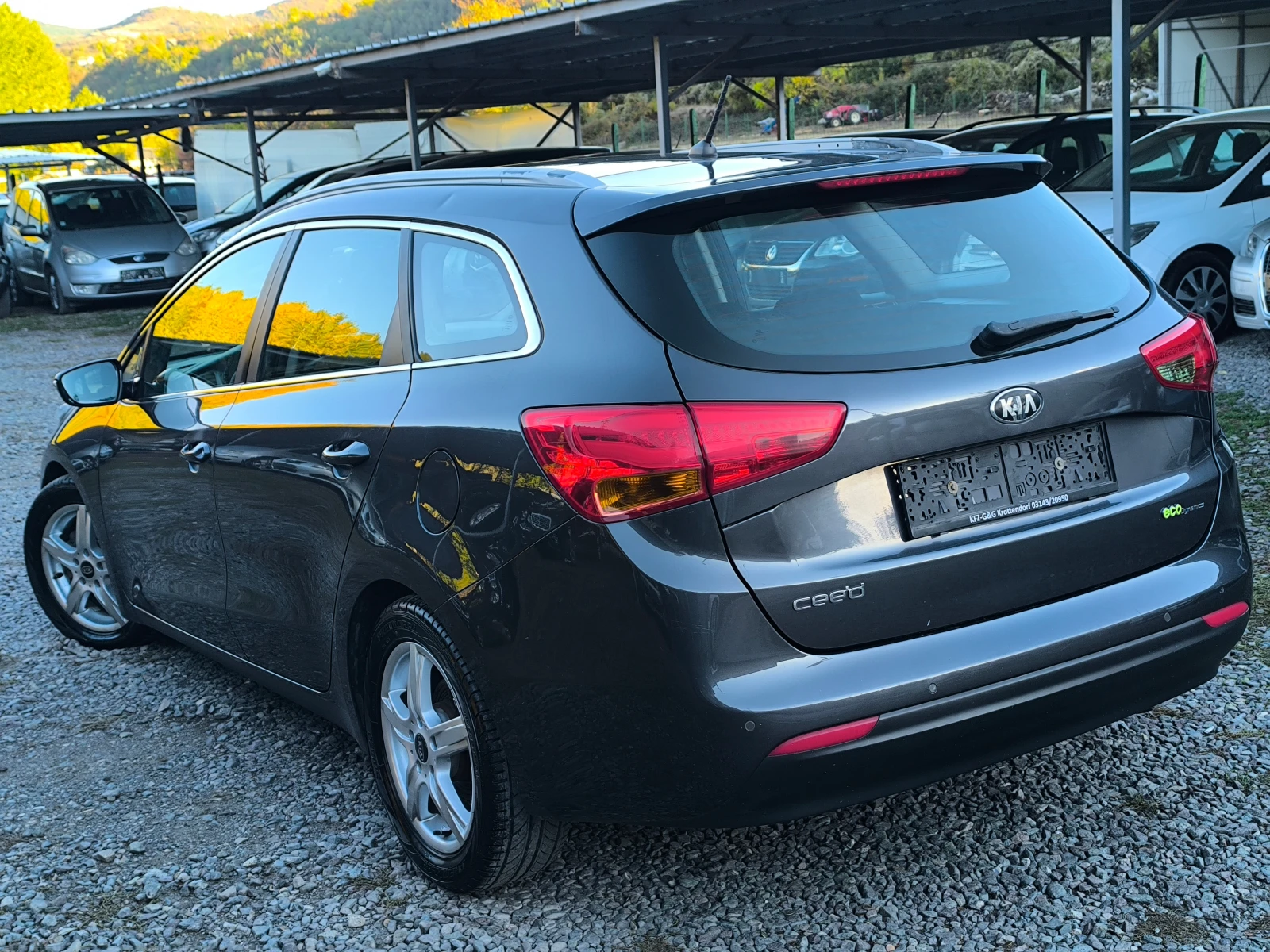 Kia Ceed -FACE LIFT-1.6CRDI-128��-6 ��������-�����������- | Mobile.bg � ����������� 5