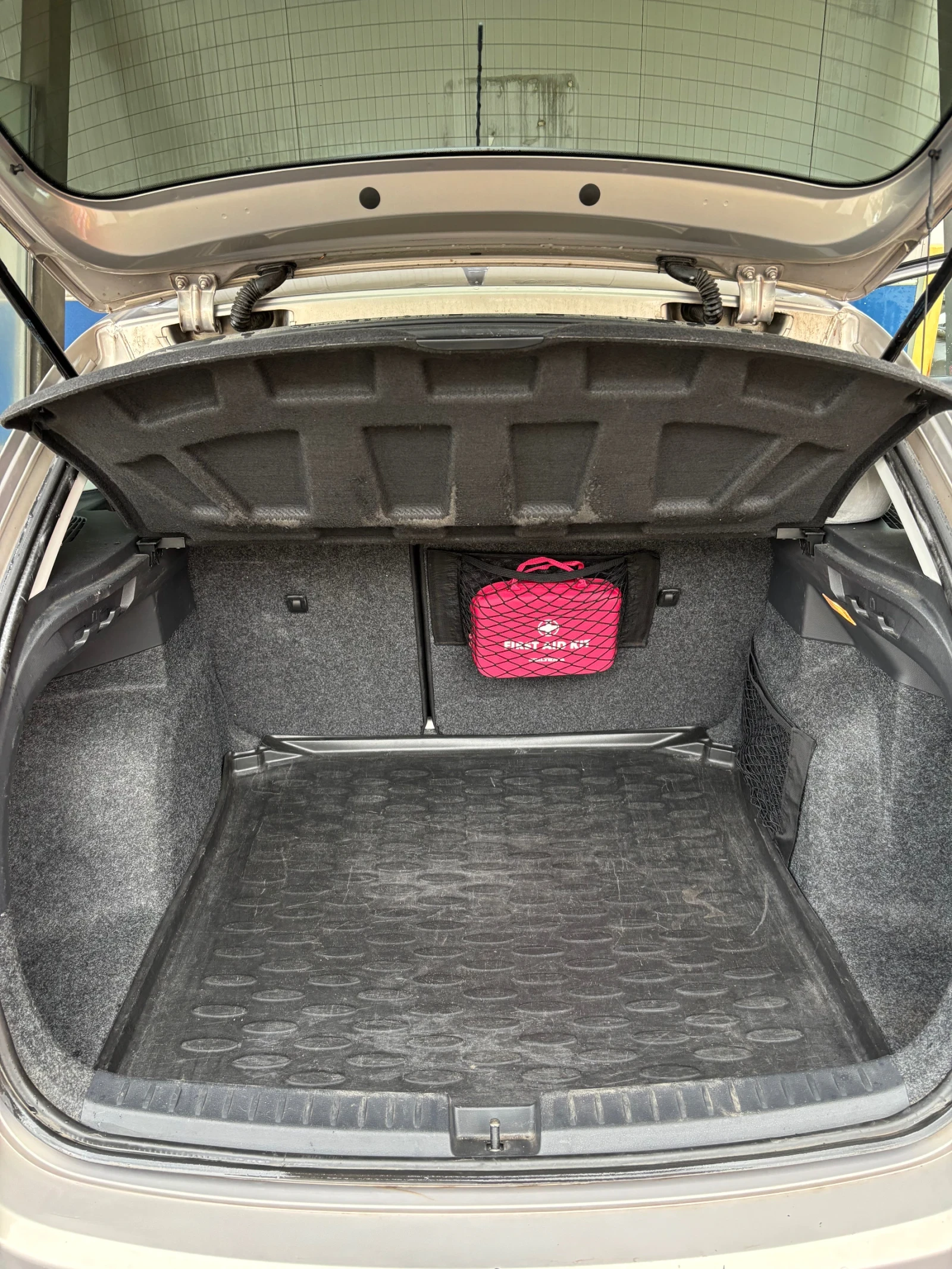 Seat Ibiza ST 6J, снимка 11 - Автомобили и джипове - 56727132