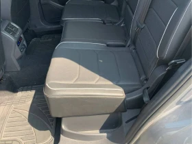 VW Tiguan Highline R-Line 4MOTION | CARFAX |  АВТОКРЕДИТ, снимка 16