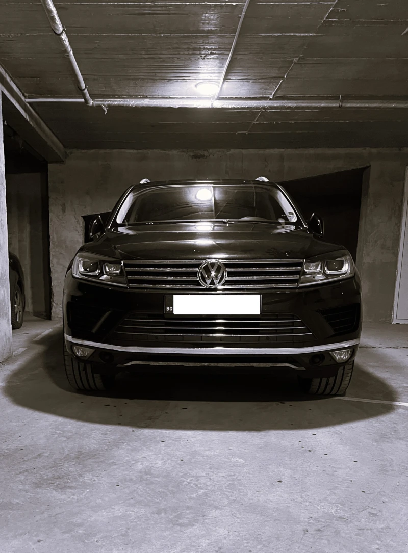 VW Touareg 3.0 TDI V6, снимка 17 - Автомобили и джипове - 47504483