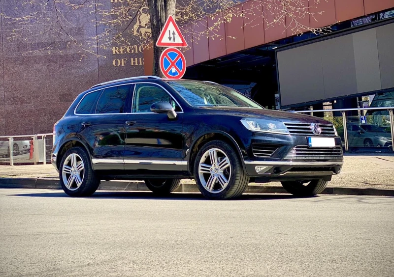 VW Touareg 3.0 TDI V6, снимка 6 - Автомобили и джипове - 47504483