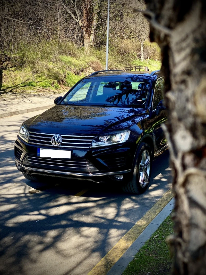 VW Touareg 3.0 TDI V6, снимка 4 - Автомобили и джипове - 47504483