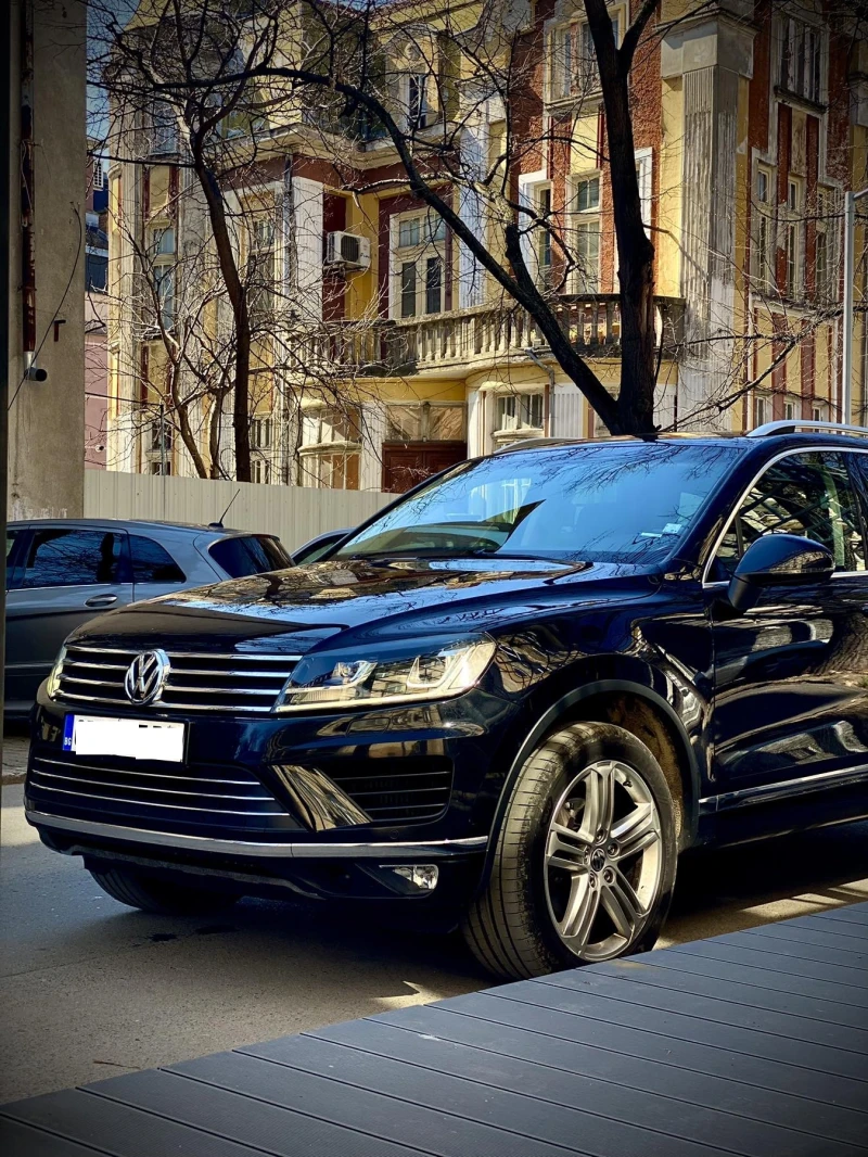 VW Touareg 3.0 TDI V6, снимка 1 - Автомобили и джипове - 47504483