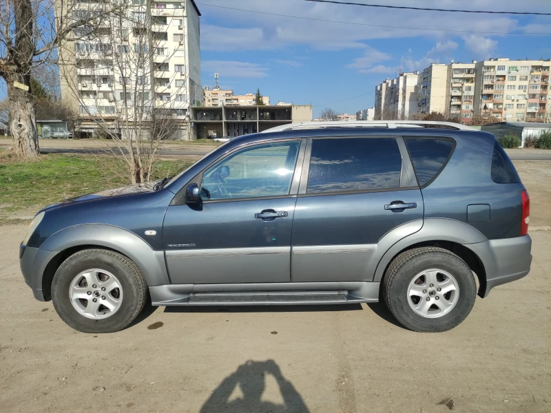 SsangYong Rexton, снимка 3 - Автомобили и джипове - 52282654