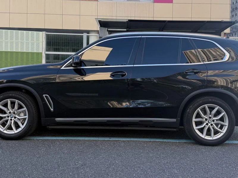 BMW X5 xDrive 40i xLine| 340к.с.| ВКЛ.ТЕХНОТЕСТ, снимка 3 - Автомобили и джипове - 55307924