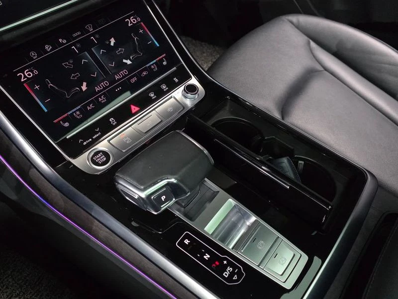 Audi Q7 3.0 DPX Automatic, снимка 9 - Автомобили и джипове - 55960644