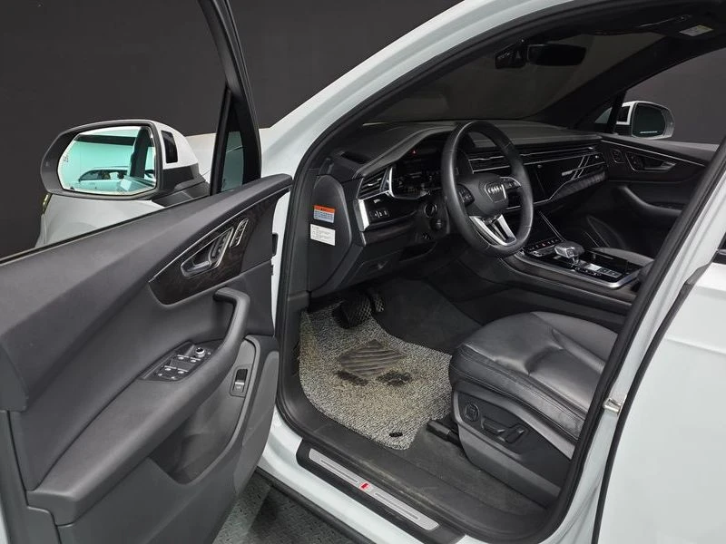 Audi Q7 3.0 DPX Automatic, снимка 10 - Автомобили и джипове - 55960644