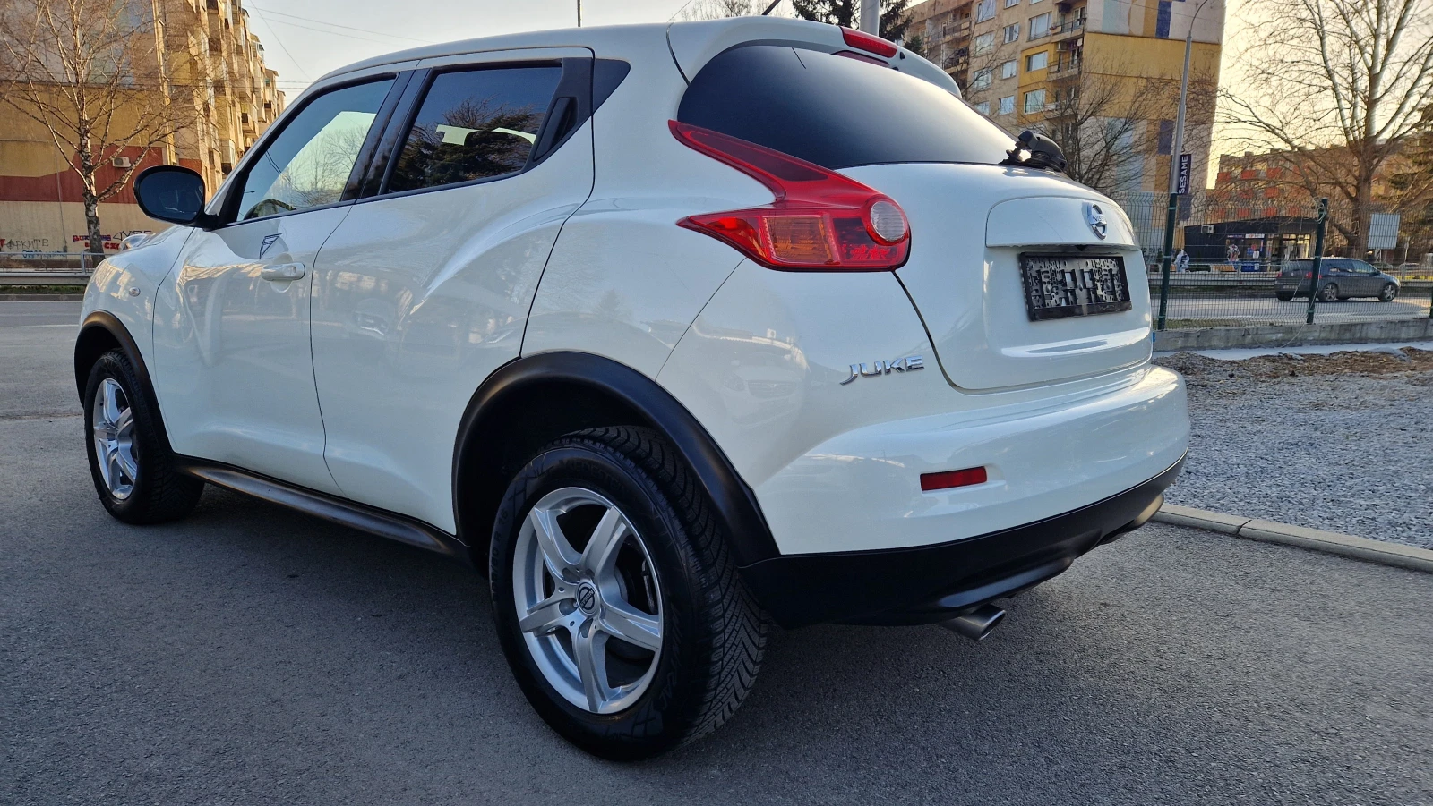 Nissan Juke 1, 5 DCI, снимка 8 - Автомобили и джипове - 53839167