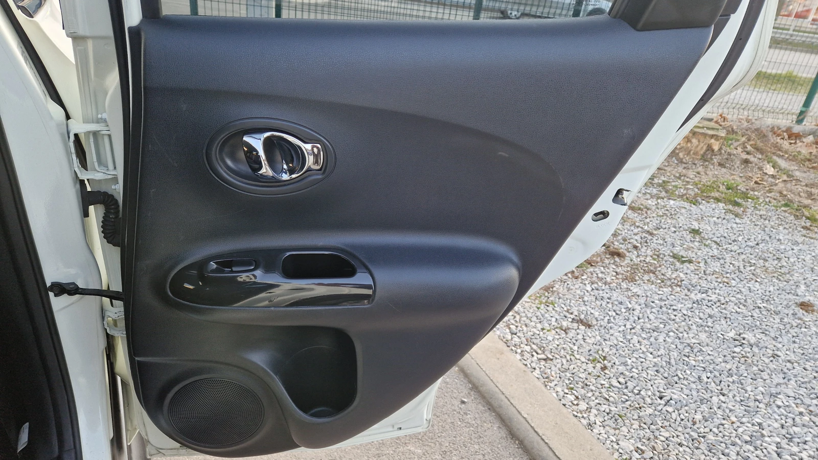 Nissan Juke 1, 5 DCI, снимка 17 - Автомобили и джипове - 53839167