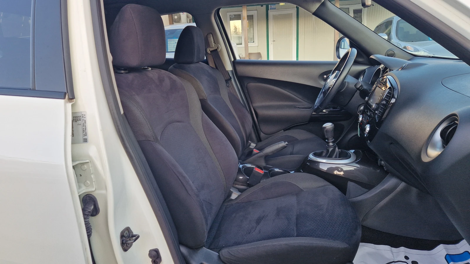 Nissan Juke 1, 5 DCI, снимка 11 - Автомобили и джипове - 53839167