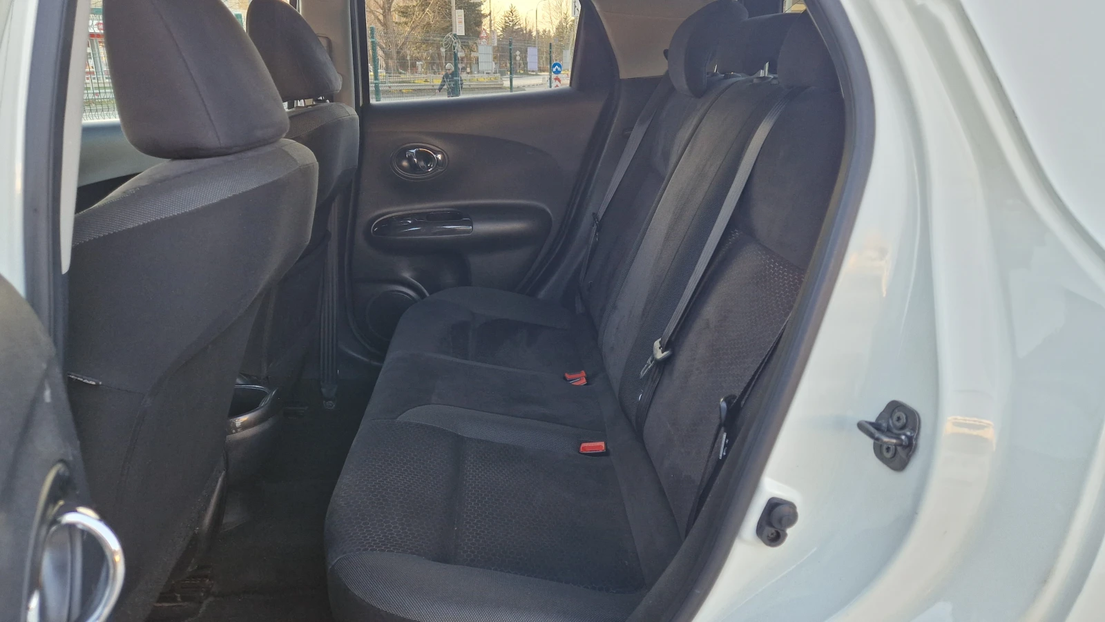 Nissan Juke 1, 5 DCI, снимка 12 - Автомобили и джипове - 53839167