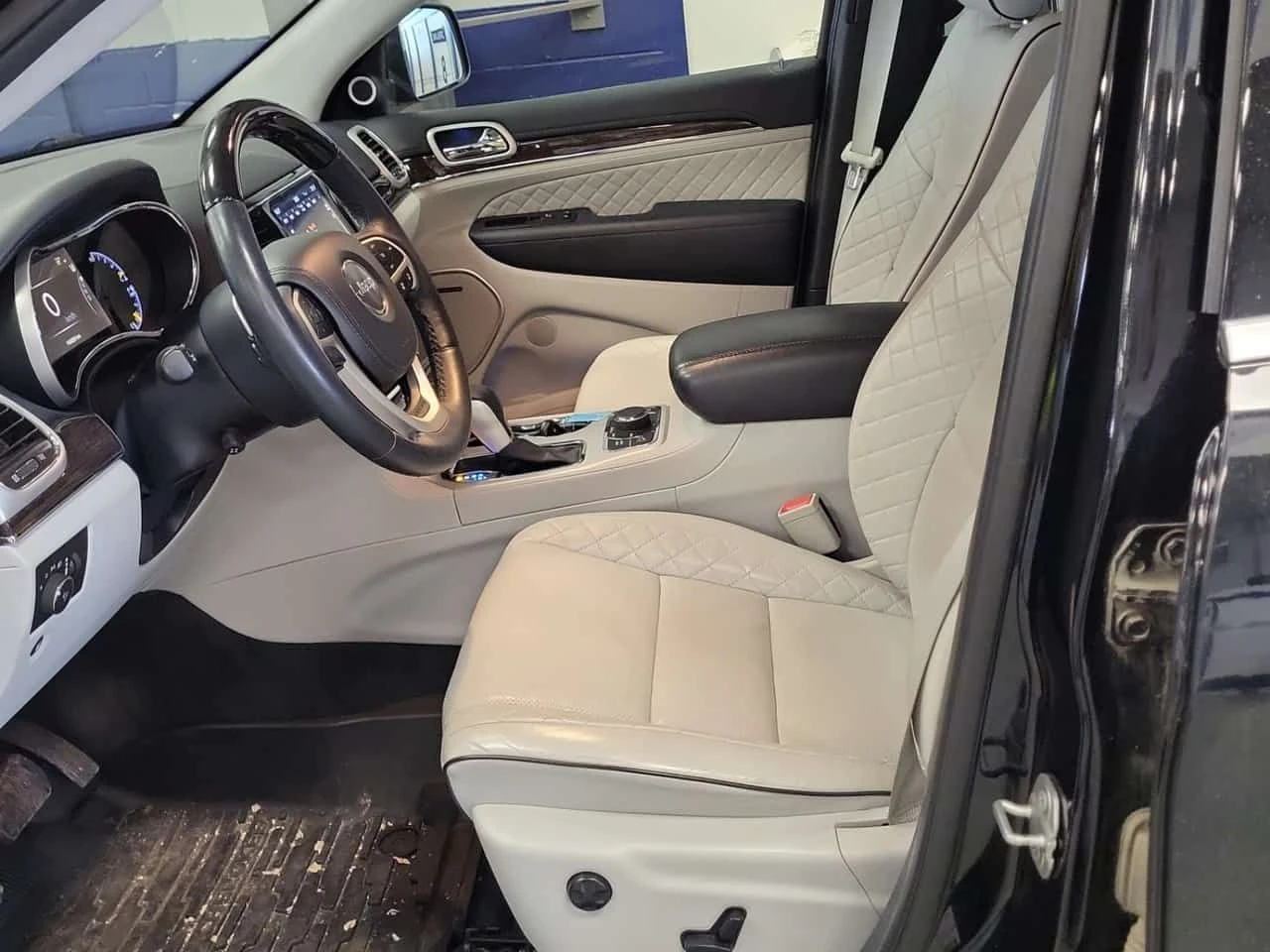 Jeep Grand cherokee SUMMIT/ОБДУХВАНЕ/ПАНОРАМА, снимка 6 - Автомобили и джипове - 54422687