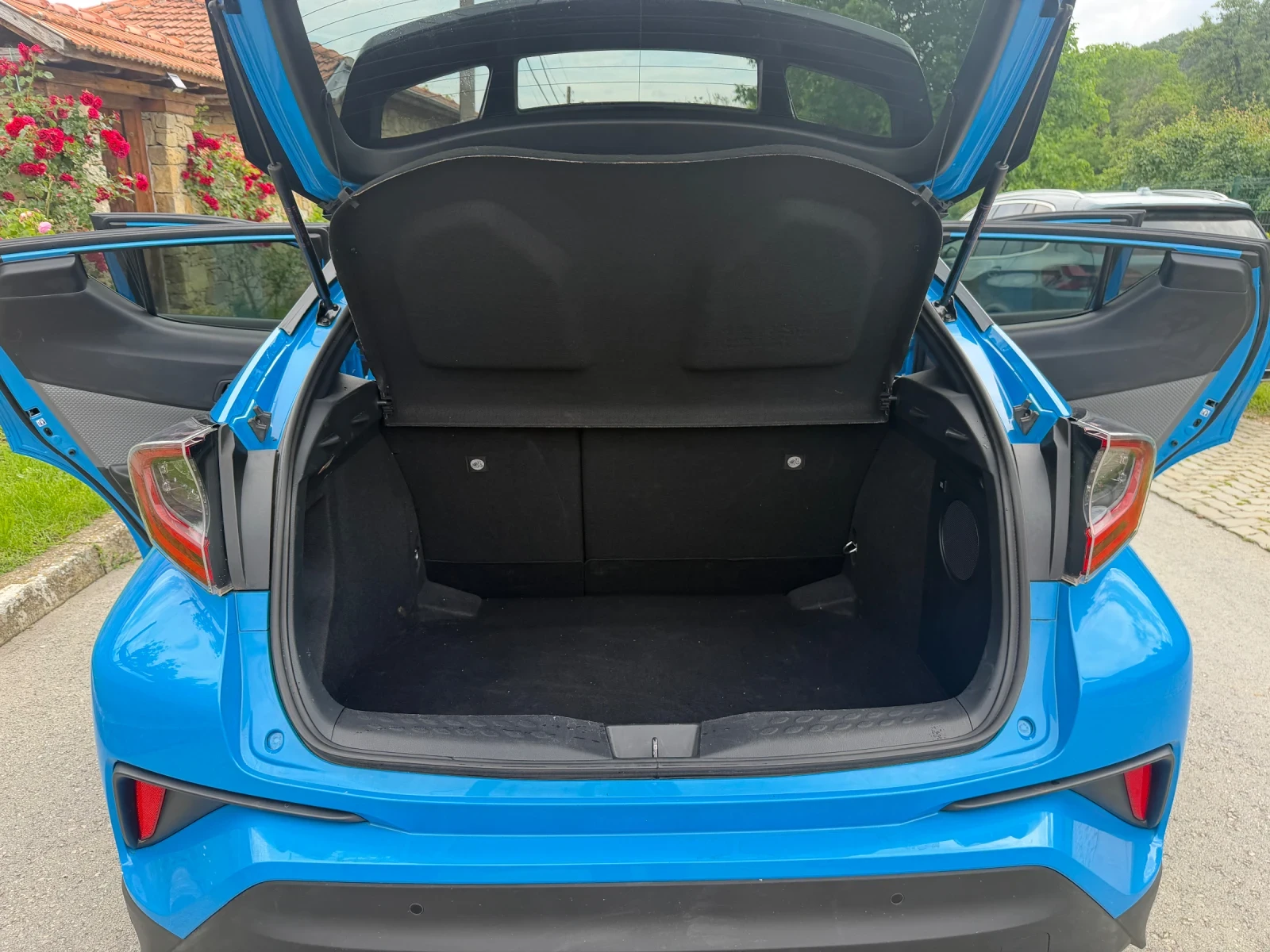 Toyota C-HR, снимка 16 - Автомобили и джипове - 54807847