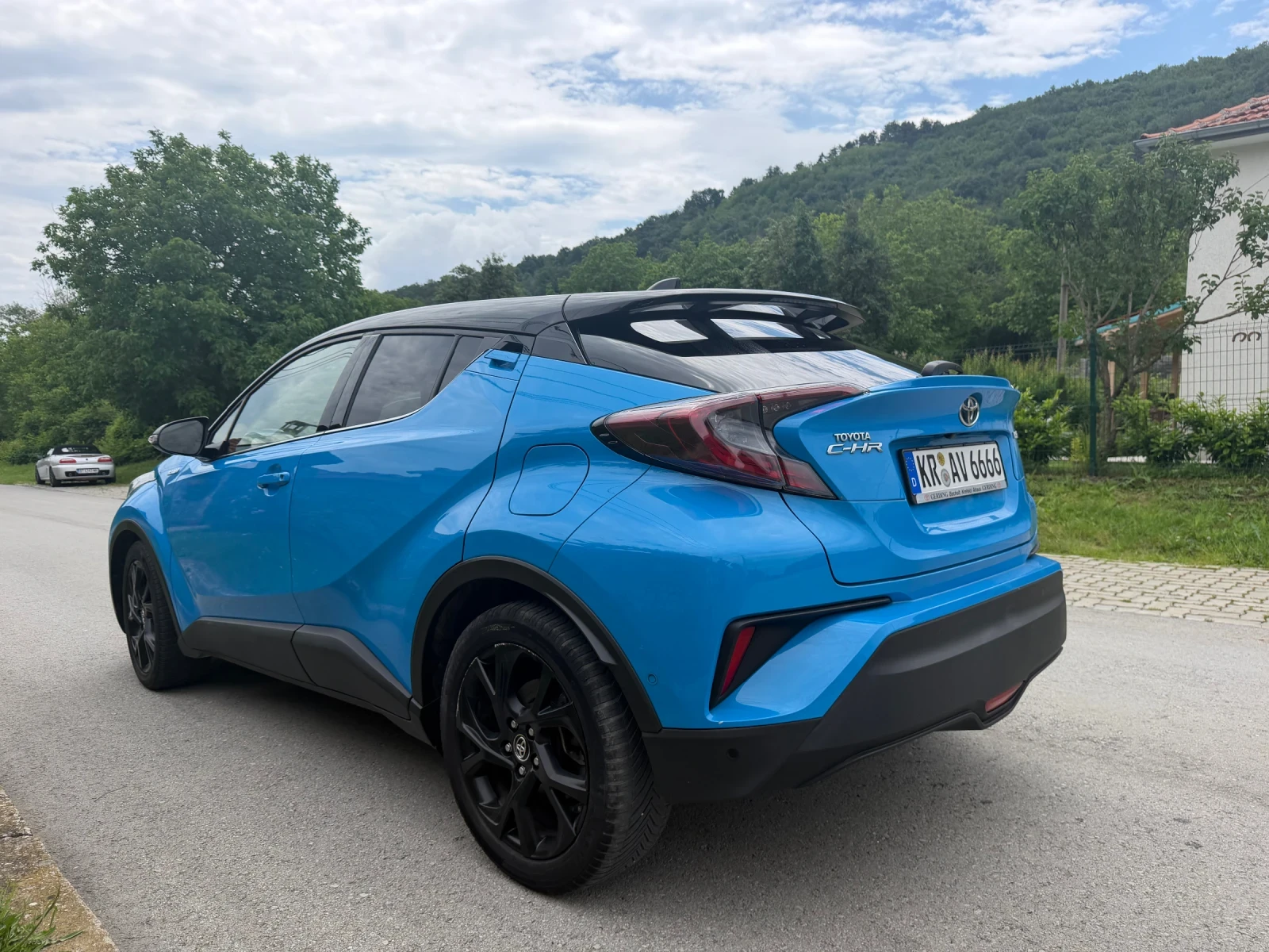 Toyota C-HR, снимка 6 - Автомобили и джипове - 54807847