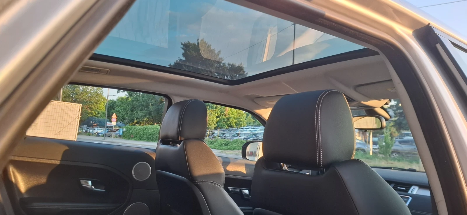 Land Rover Range Rover Evoque 2.0  Sport 240kc 4x4 Full Swiss, снимка 11 - Автомобили и джипове - 55436176