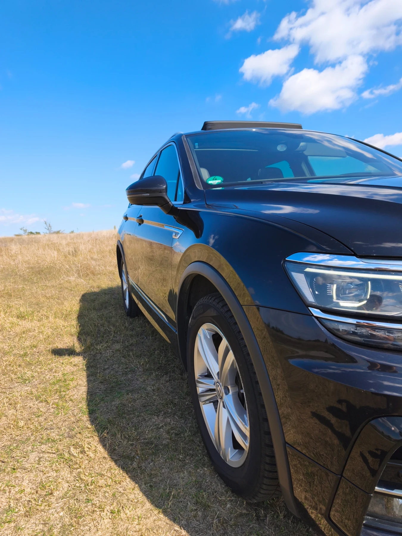 VW Tiguan R-line 4MOTION, снимка 4 - Автомобили и джипове - 56132075