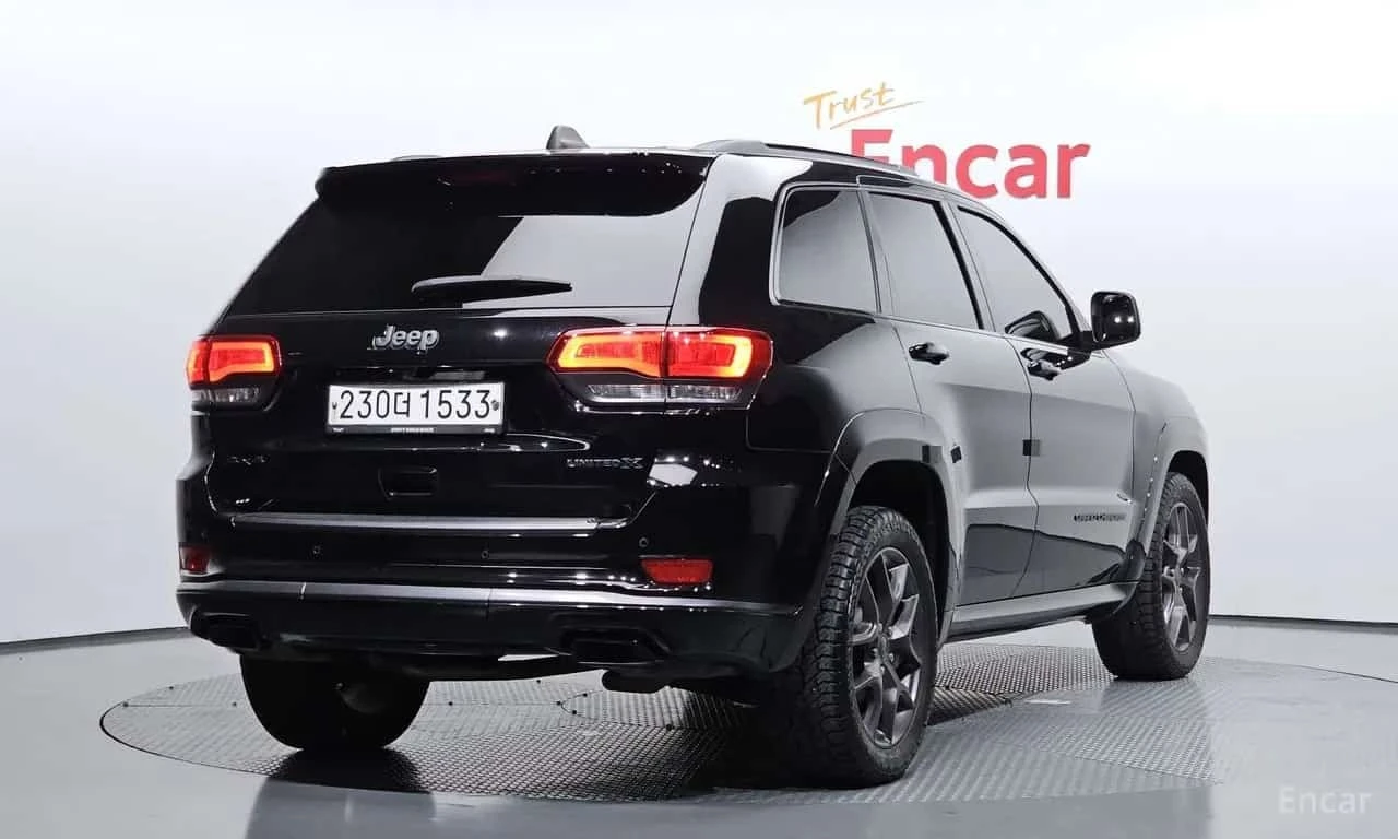 Jeep Cherokee 3.6 Limited X/ФИНАНСИРАНЕ, снимка 2 - Автомобили и джипове - 56165882