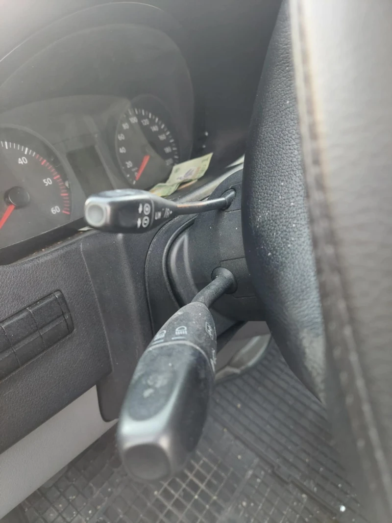 VW Crafter 2.5TDI, снимка 7 - Бусове и автобуси - 52136792