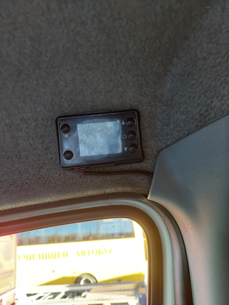 VW Crafter 2.5TDI, снимка 6 - Бусове и автобуси - 52136792