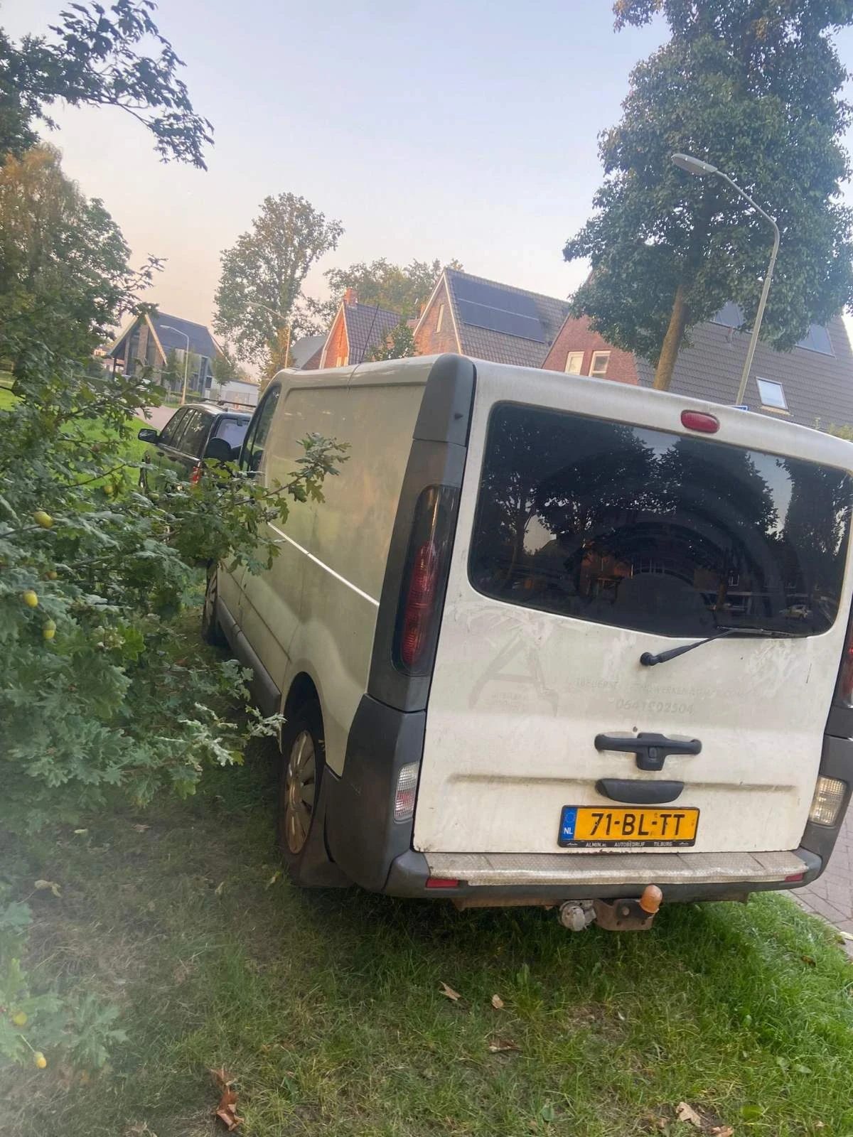 Opel Vivaro 1.9 TDCI  2.7T LIHI КЛИМАТИК - изображение 2