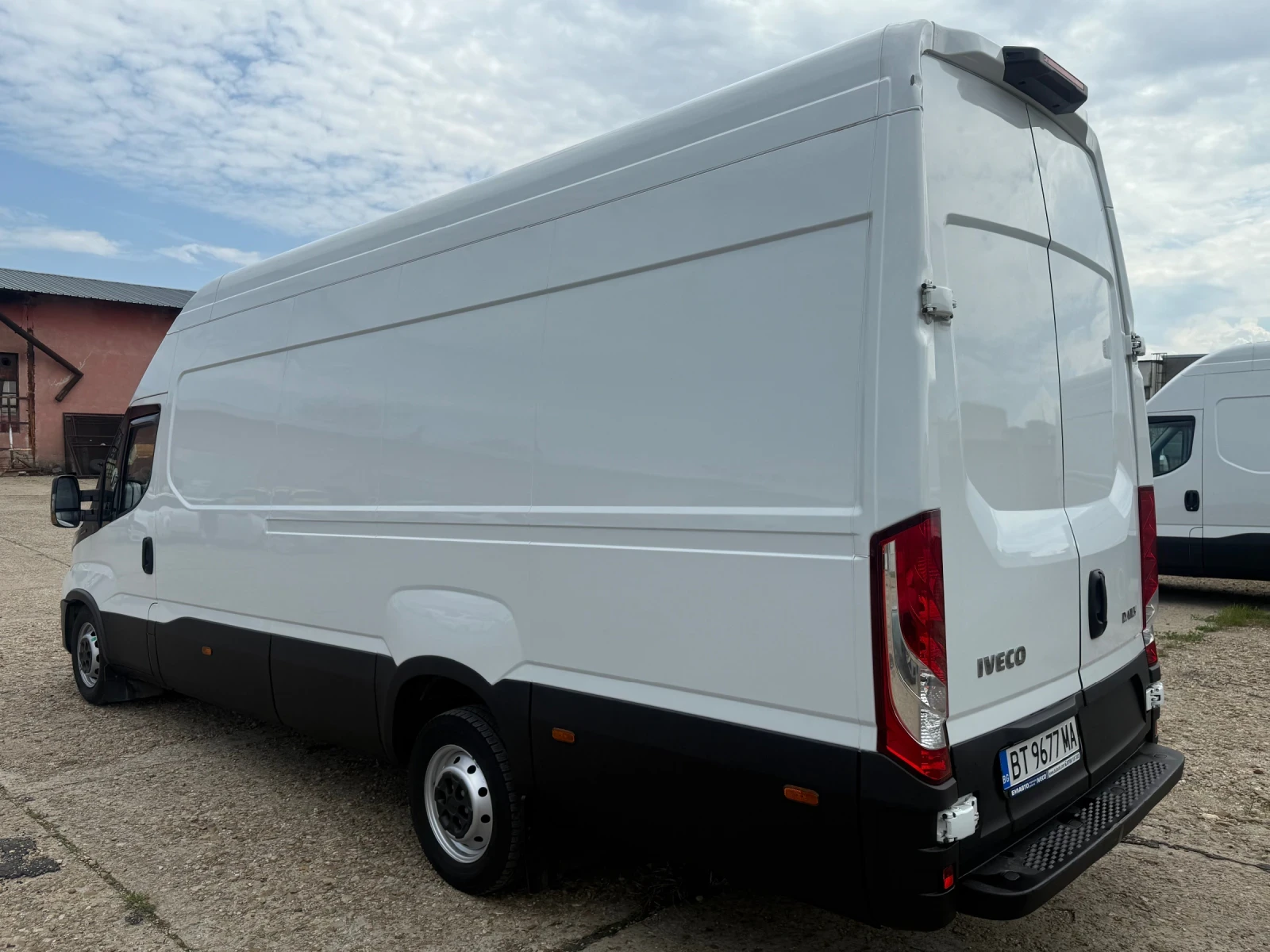Iveco Daily 35 s 18 - изображение 2