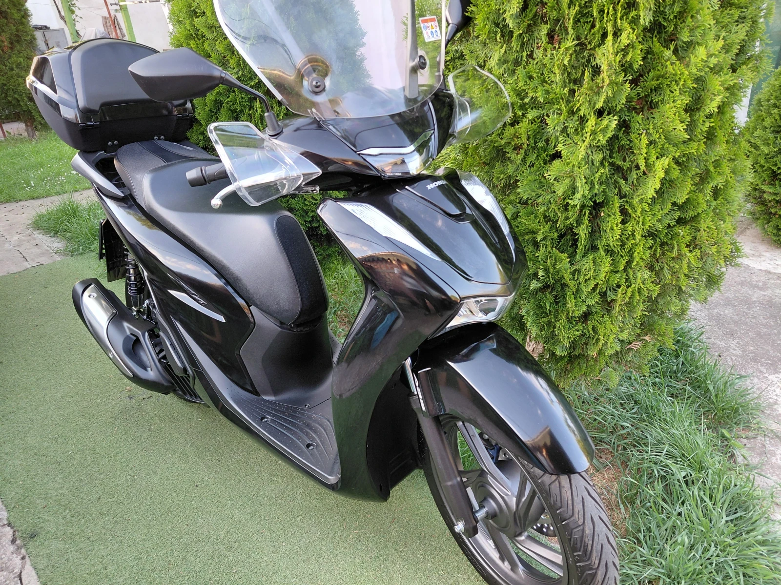 Honda Sh 125i TCS/Abs/ led, снимка 2 - Мотоциклети и мототехника - 54638202