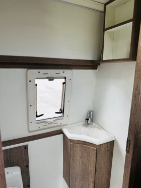 Кемпер Mercedes-Benz 318, снимка 13