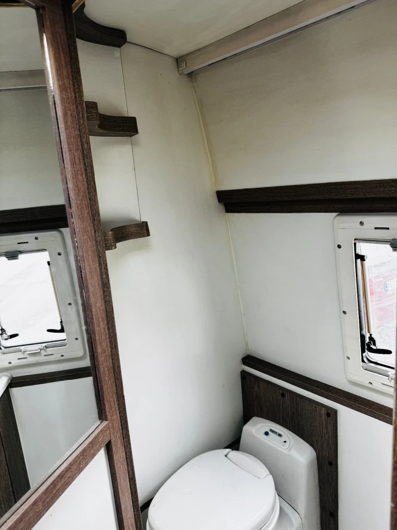 Кемпер Mercedes-Benz 318, снимка 12 - Каравани и кемпери - 52594635