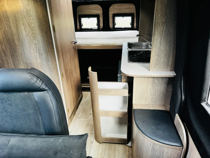 Кемпер Mercedes-Benz 318, снимка 4 - Каравани и кемпери - 52594635