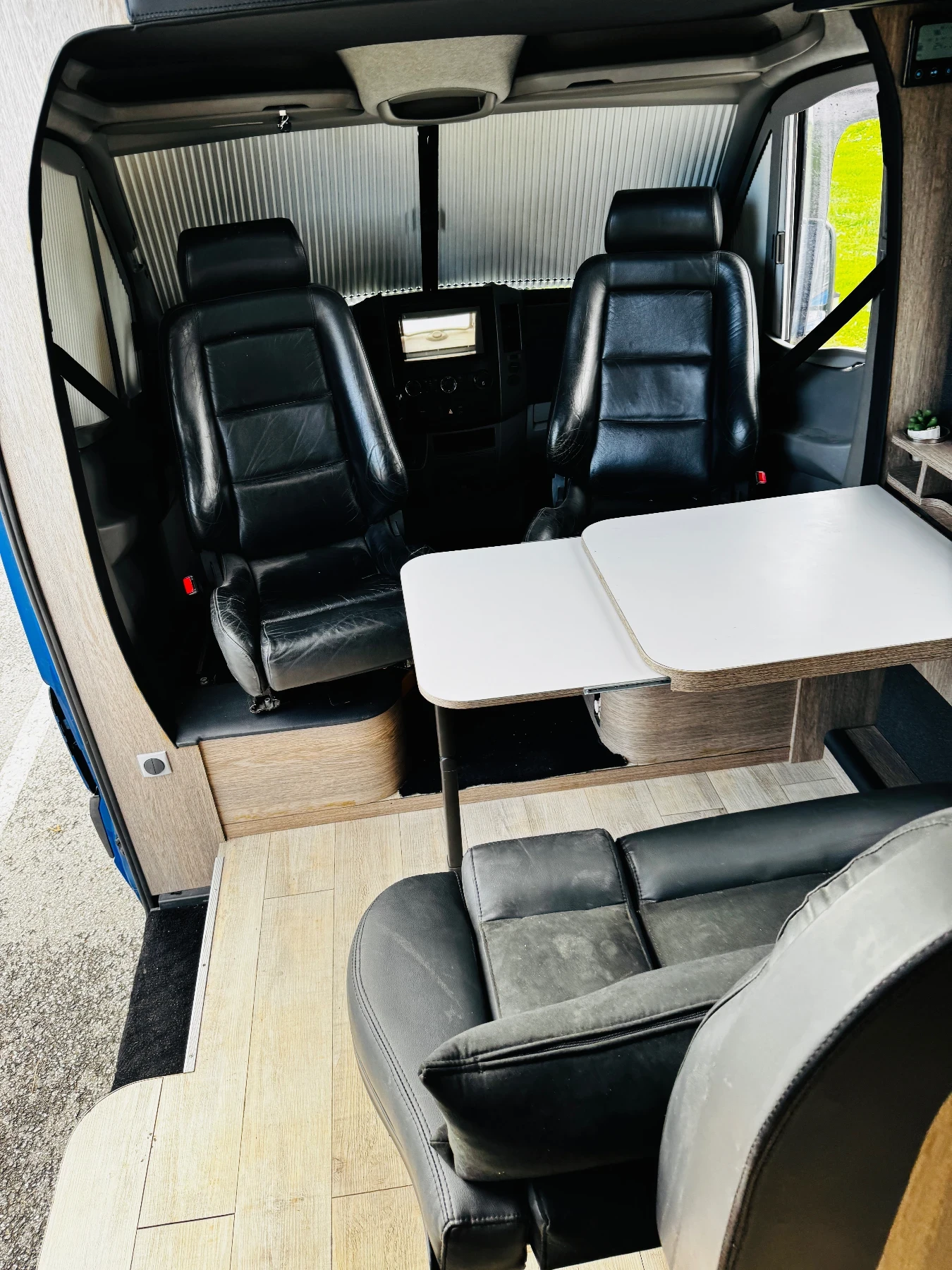  Mercedes-Benz 318 | Mobile.bg   11