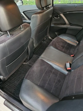 Toyota Avensis 2.2 dizel 150 к.с EDITION-FACELIFT, снимка 10