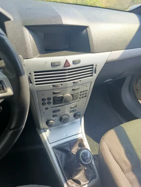 Opel Astra GTC, снимка 6