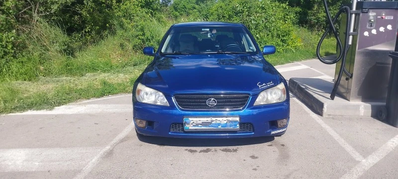 Lexus IS 200 200, снимка 2 - Автомобили и джипове - 46021742